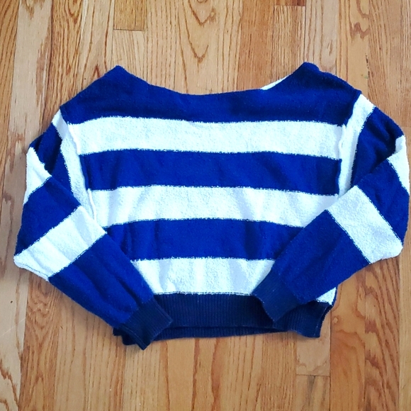 Free People Sweaters - Women's Free People crop sweater small